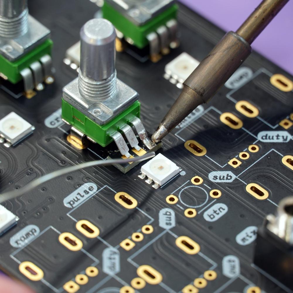 theaflowers-soldering-7897827(1)